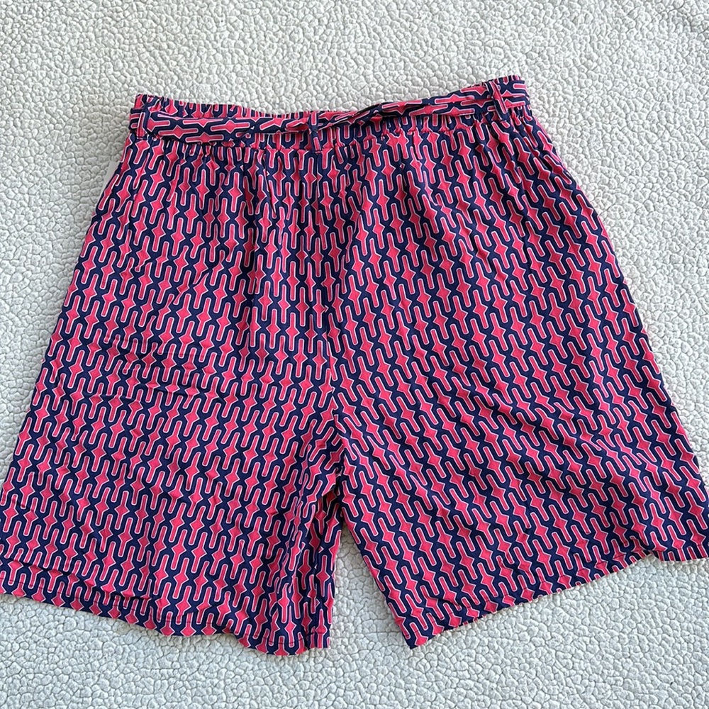 NWT Rafaella Weekend Patterned Shorts
Size large - Picture 2 of 7